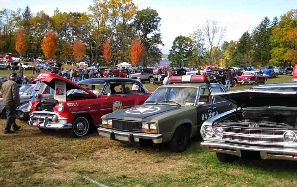rassemblement de voiture ancienne